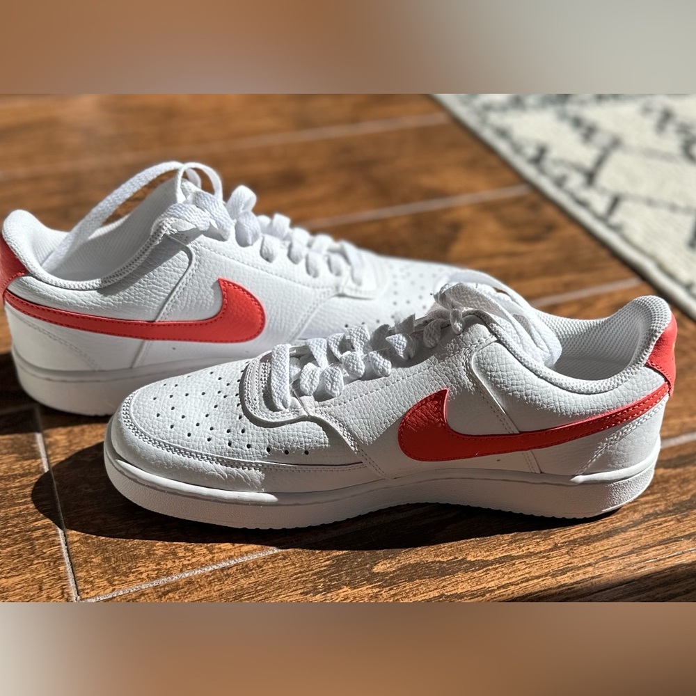 NIKE Court Vision Low Brand New